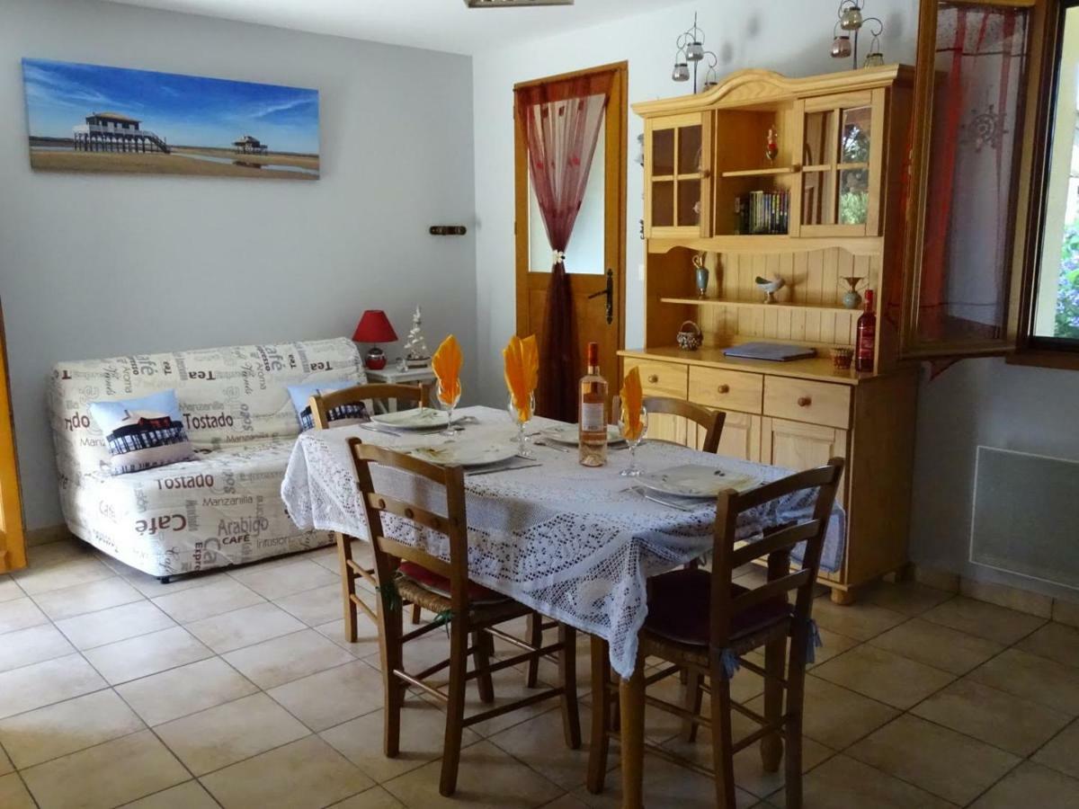 Gite Les Garbails Le Barp Exteriér fotografie